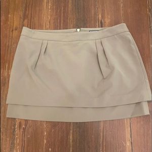 Sz 12 Tiered Express Skirt